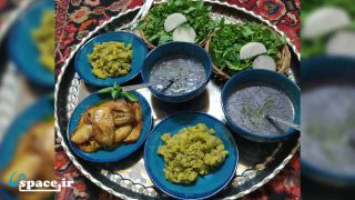 غذاهای سنتی اقامتگاه بوم گردی خانه ملک - روستای گسک - شهرستان درمیان